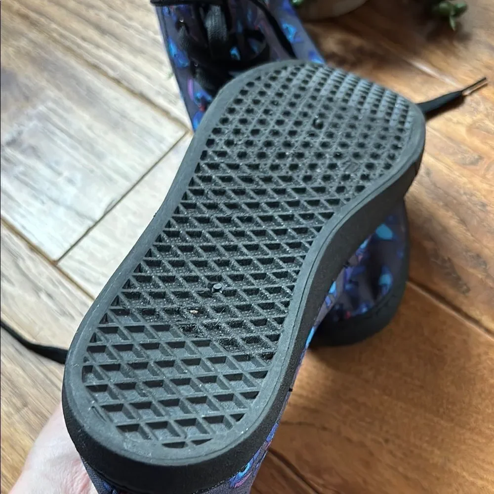 Lilo Blue Patterned High-Top Shoes - Picture 4 of 14